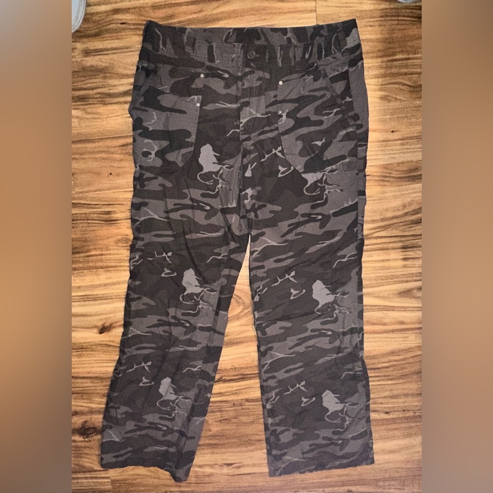 Victoria's Secret London Jean poplin Pants 12 Camoflauge black gray